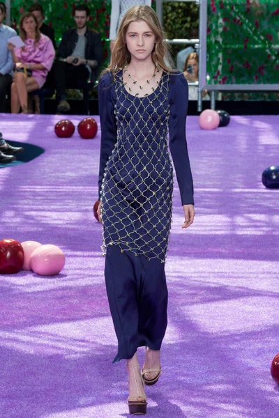 Look 36